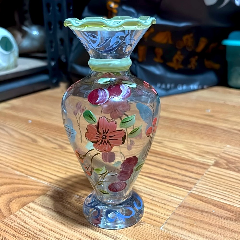Vintage 1980's Tracy Porter Hand-painted Butterfly Glassware Bud Vase 5.5in.